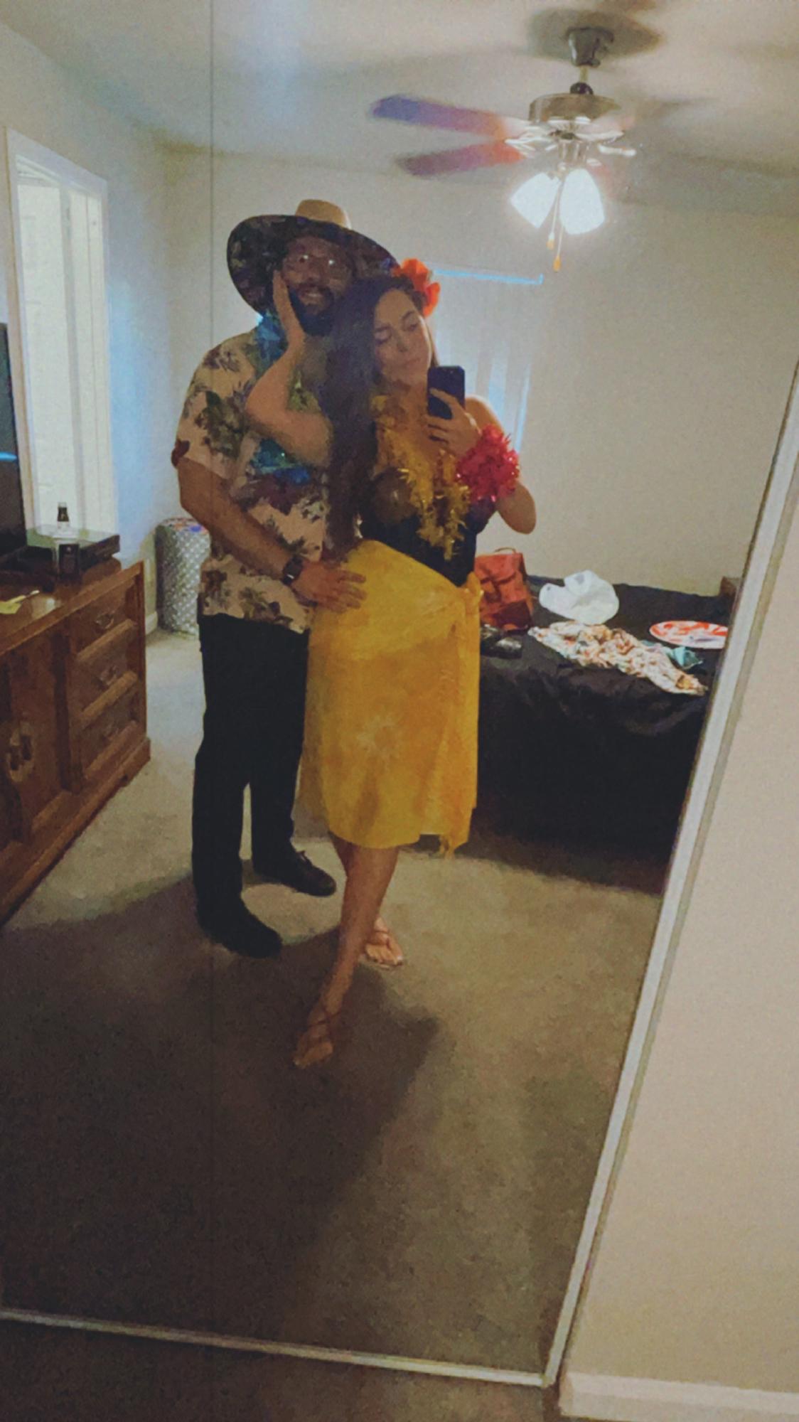 Themed parties- our favorite 🌴