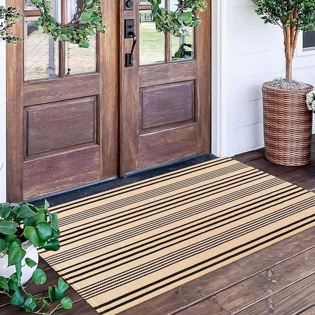 Black and Tan Striped Outdoor Rug 2'x4',Front Porch Rug Machine Washable Front Door Mat Entryway Throw Rug for Front Porch Indoor Outdoor Doormat