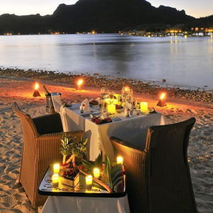 Romantic 🍯 🌙 Dinner