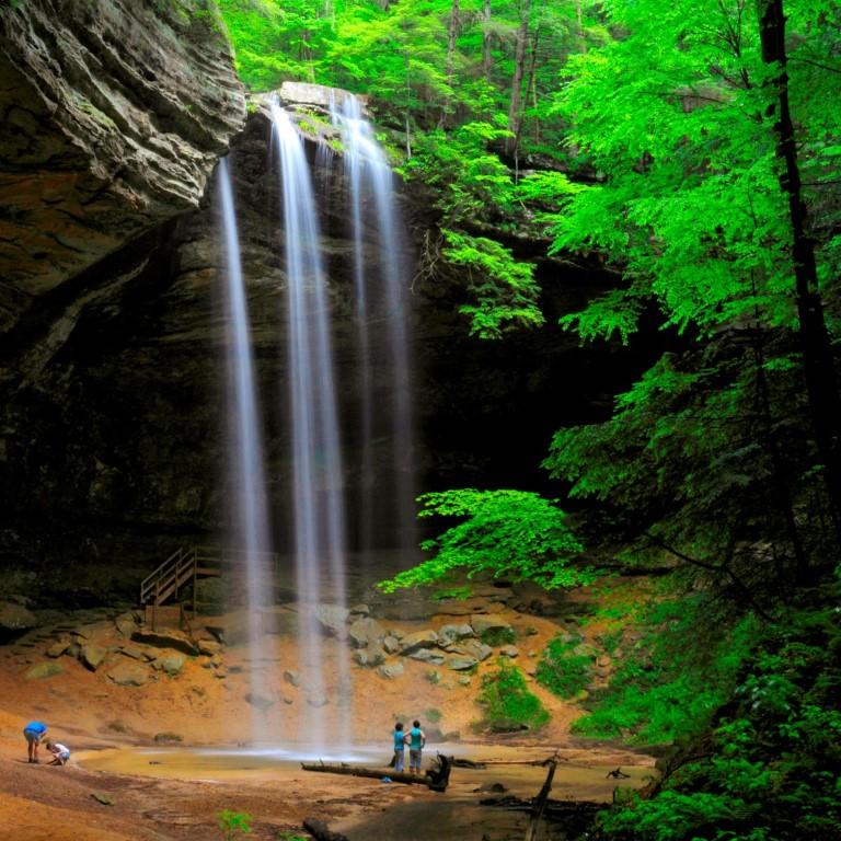 Enjoy waterfalls, cliffs, and caves less than 30 minutes from your castle stay!