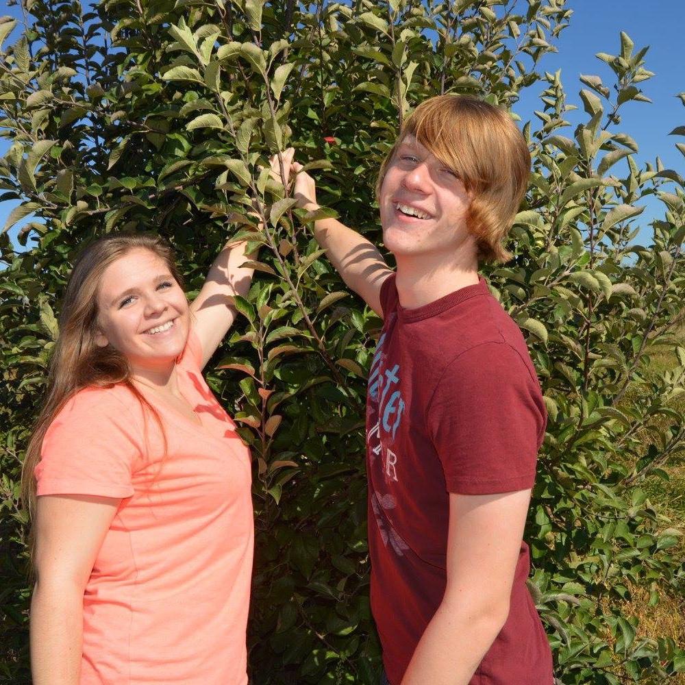 Our first time going to Apple Charlie’s together 🍎 2016