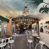 Cafe Beignet, Royal Street