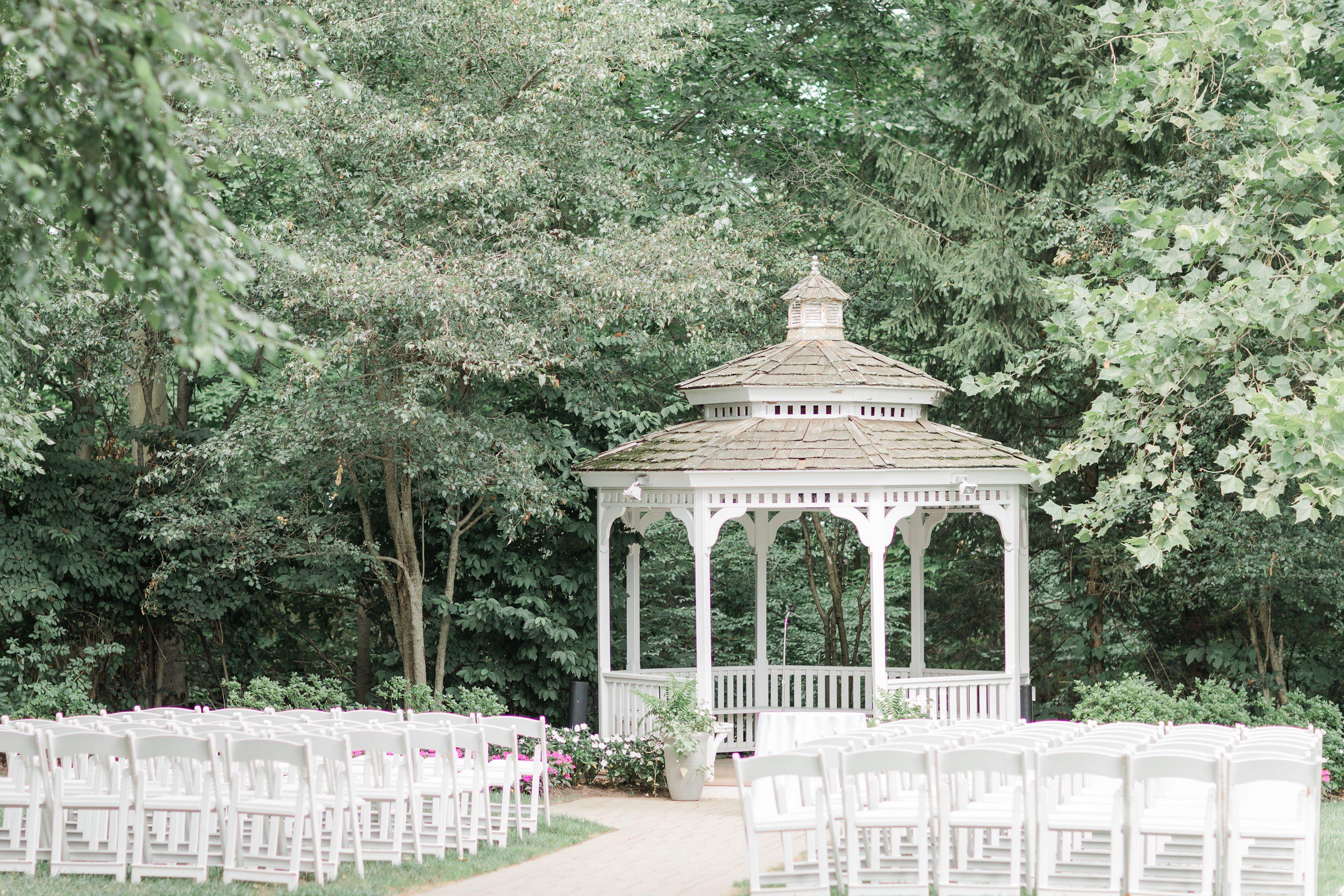 The Wedding Website of Julia Malos and Robert Huff