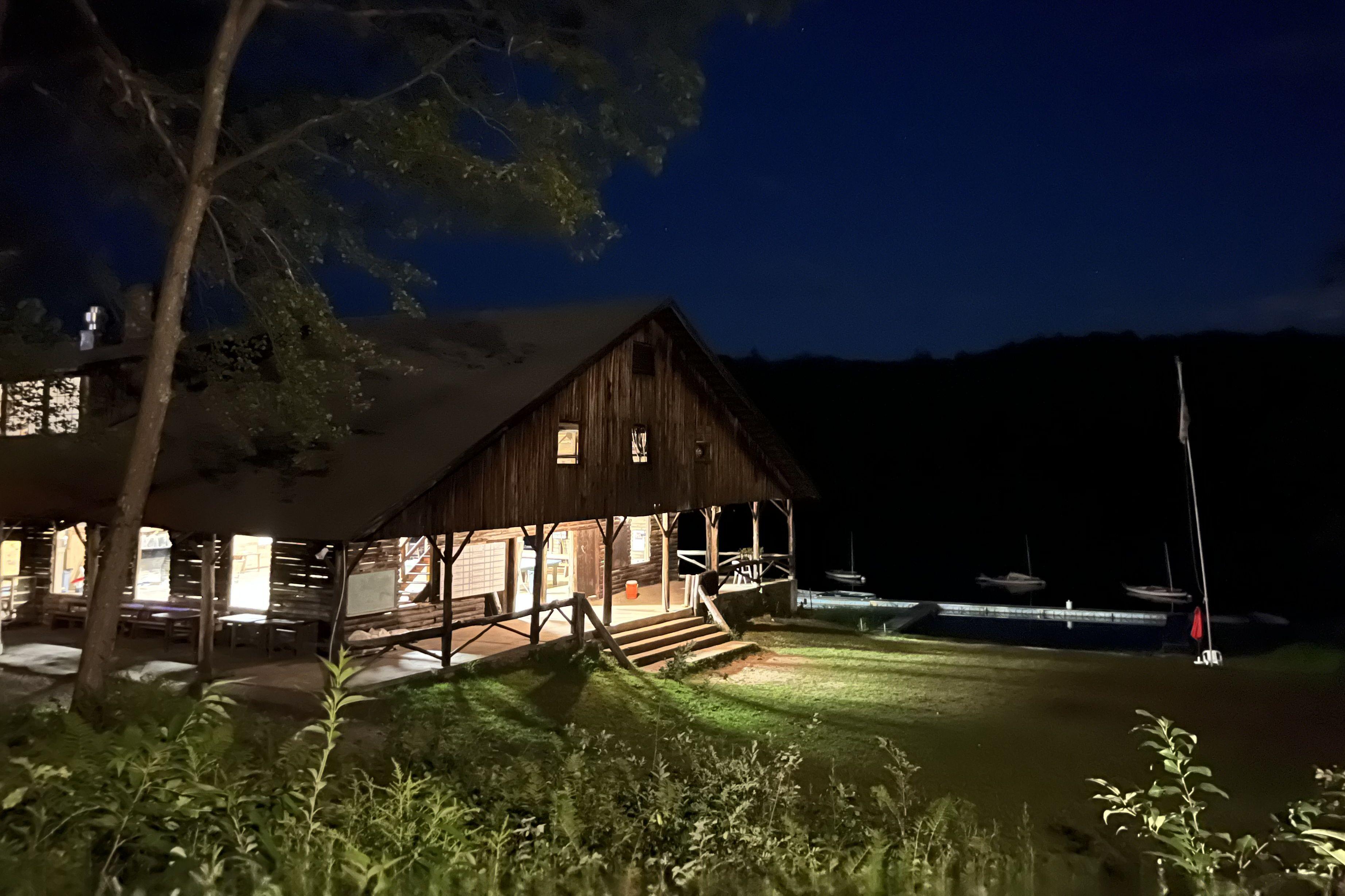 The Wedding Website of Courtney Heritage and Ian White