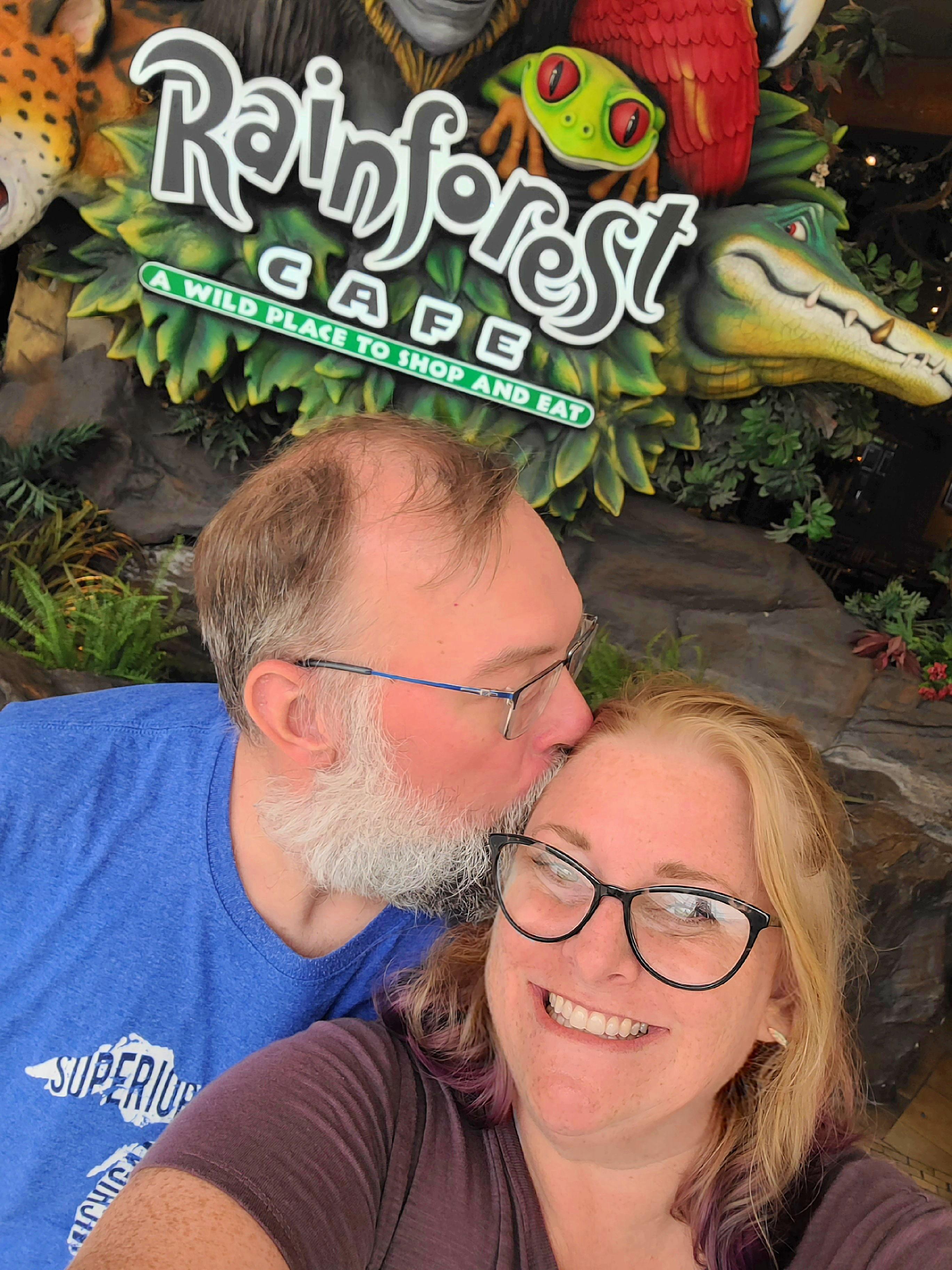The Wedding Website of Amanda Fredrick and Mike Hinson
