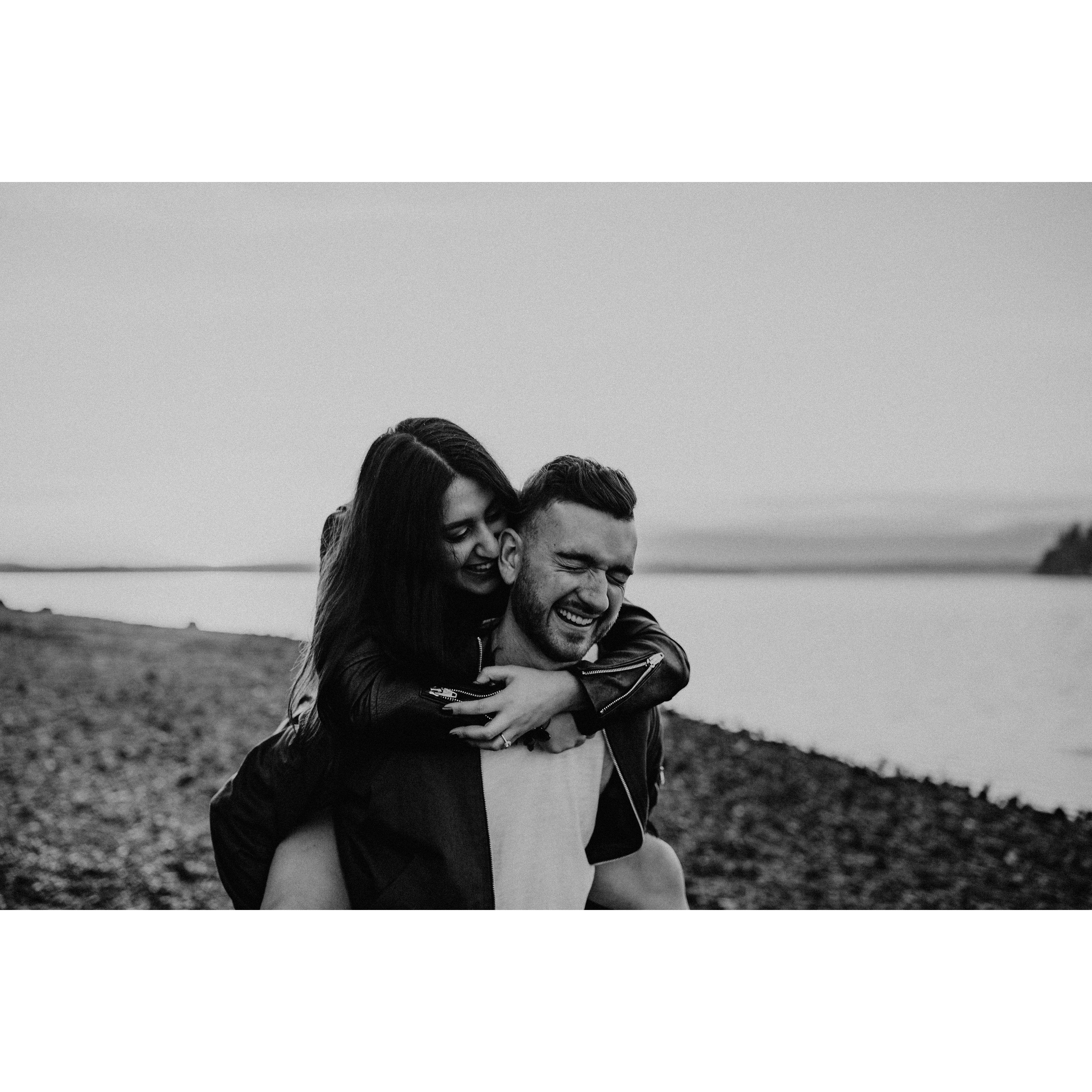 Engagement Photos by carleyjayne photography in Gig Harbor, WA.