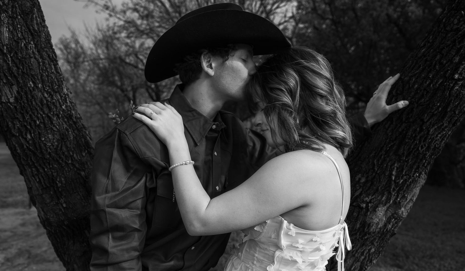 The Wedding Website of Daulsen biggs and Levi garlick