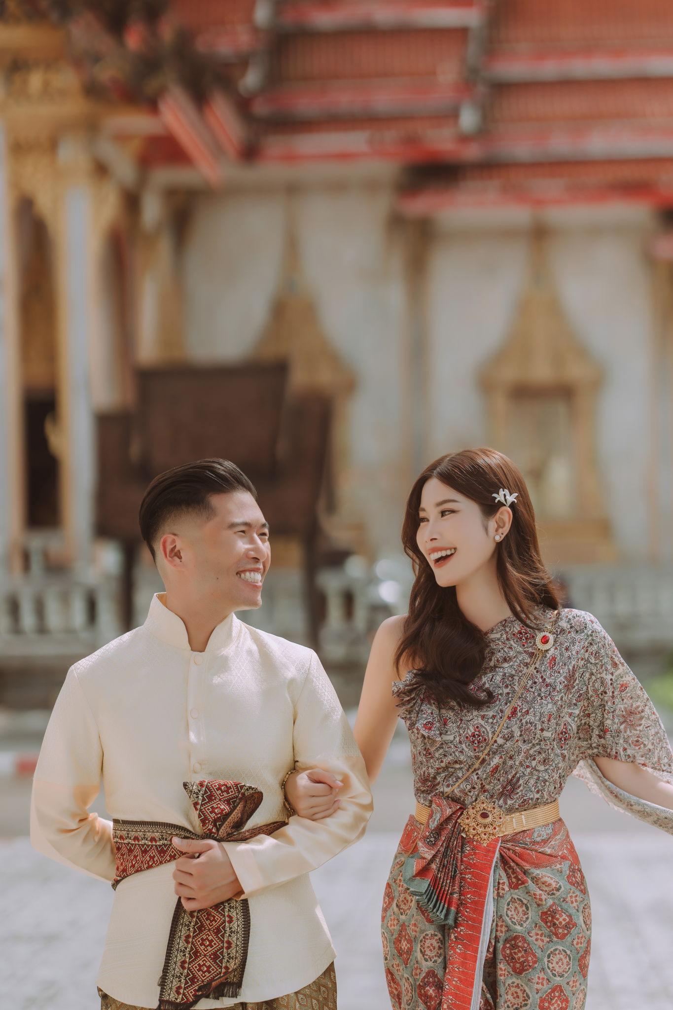 The Wedding Website of Roy Huang and Sunisa Onkamloon