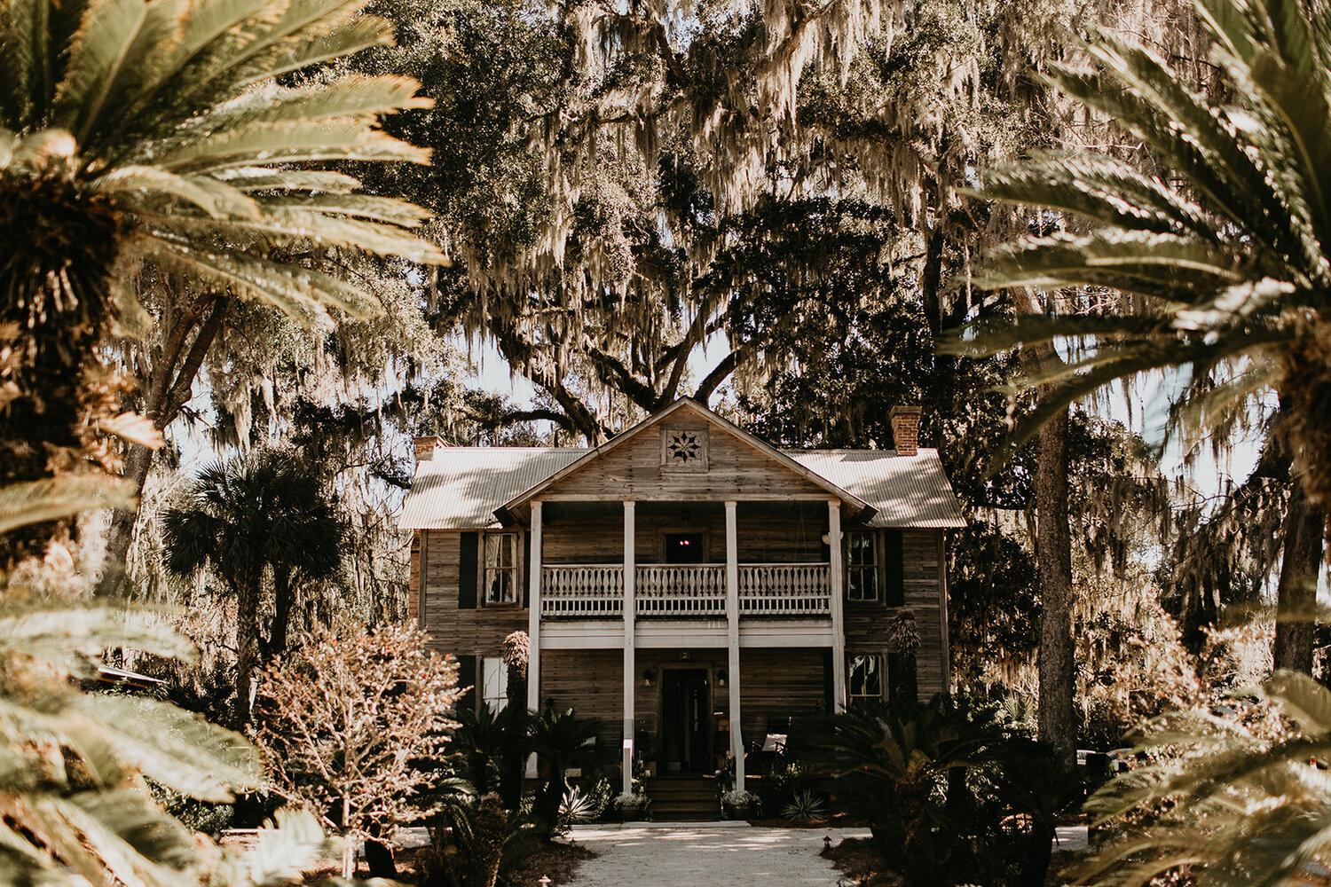 The Wedding Website of Joseph . and Montanna .