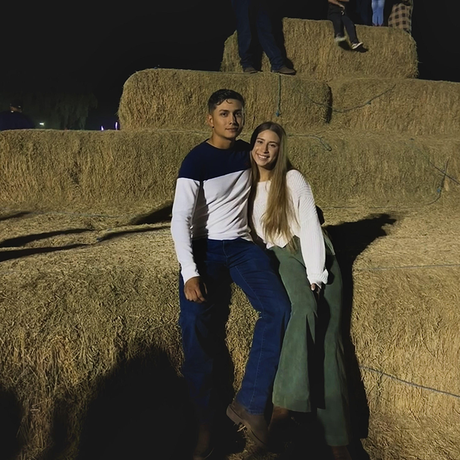 first date @ the pumpkin patch