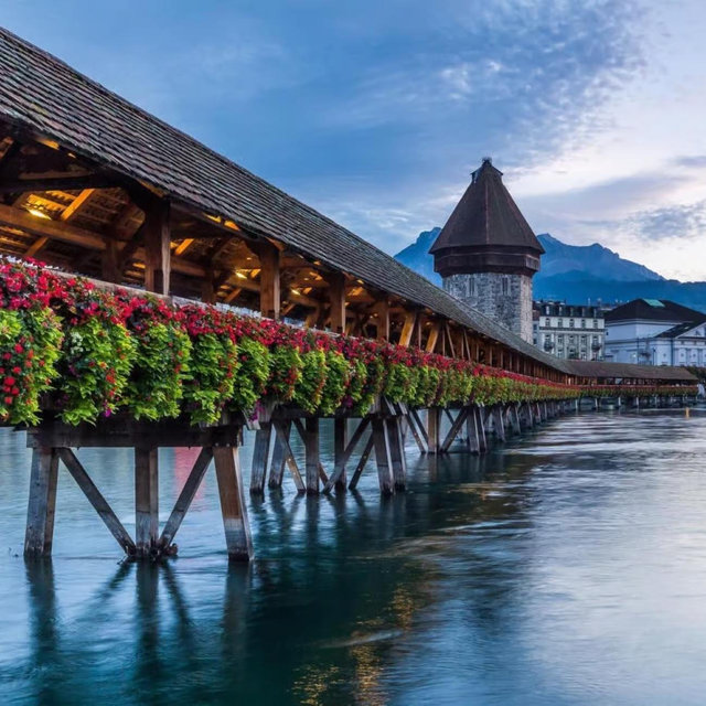 Lucerne: Chocolate Tasting Tour and Walking Tour
