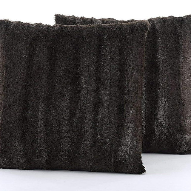 Cheer Collection Faux Fur Throw Pillows - Decorative Pillows for Couch, Bed Throw Pillows, Chocolate Accent Pillows for Bedroom or Living Room Aesthetic, Set of 2 Furry Throw Pillows, 18”x18”