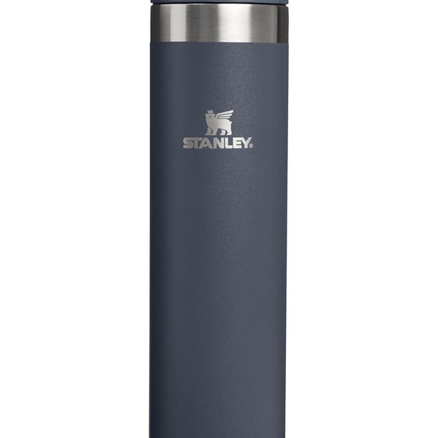 Stanley AeroLight Transit Bottle 20 oz | Locking Drink Through Lid | Leak Resistant Water Bottle or Coffee Travel Mug | Lightweight Insulated Stainless Steel | BPA-Free | Twilight