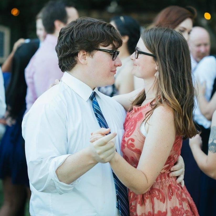Dancing the night away at Laura & Steven's wedding