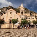 Piazza IX Aprile, Taormina