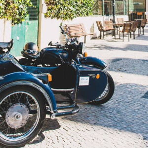 See Lisbon by Sidecar