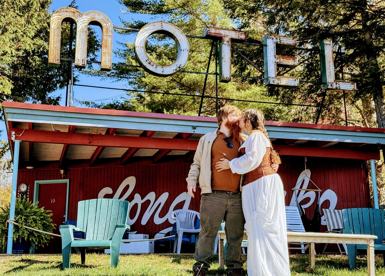The Wedding Website of Malissa Rhodes and Neal Fatin