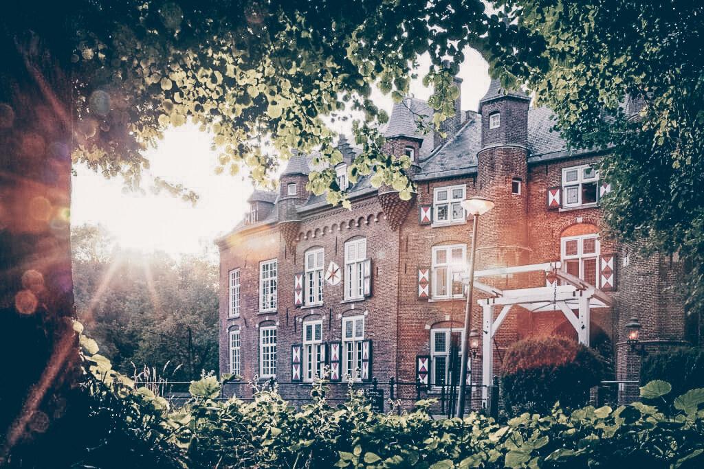The Wedding Website of Elise Zwart - Ruinaard and Hidde Zwart - Ruinaard