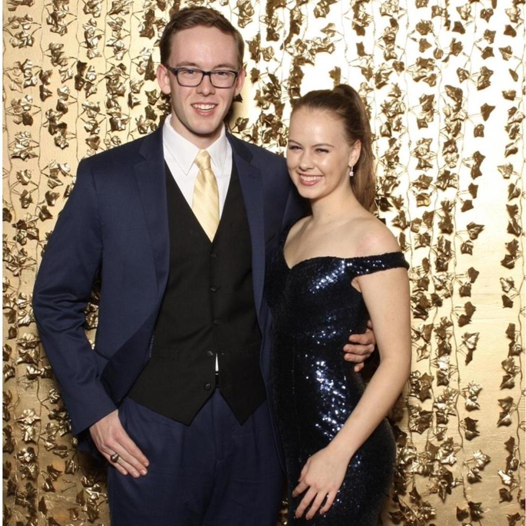 02 . 16 . 19
President's Ball of '19. I'm pretty sure this is Zach's favorite dress I ever wore, he was in awe when I came out. Can't wait to see his reaction when I walk out in my wedding dress.