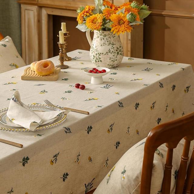 Linen Tablecloth with Daisy Embroidery (Linen Beige, 54 * 70)
