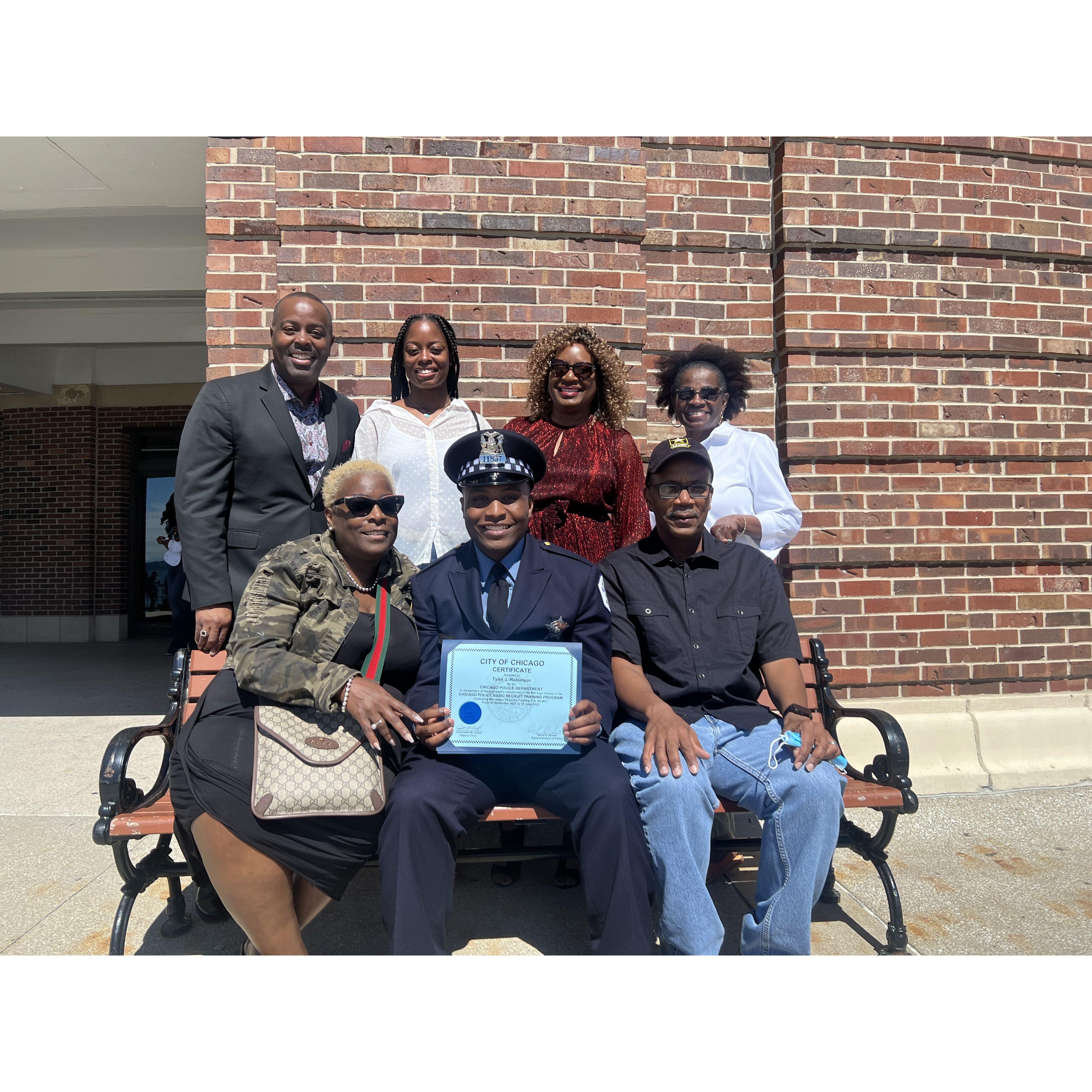 CPD Graduation Ceremony 8.9.2022

From Left to Right: Ms. Edris Robinson, Mr. DeWayne & Mrs. Vanessa Davis, Mr. Tommie & Mrs. Mary Robinson
