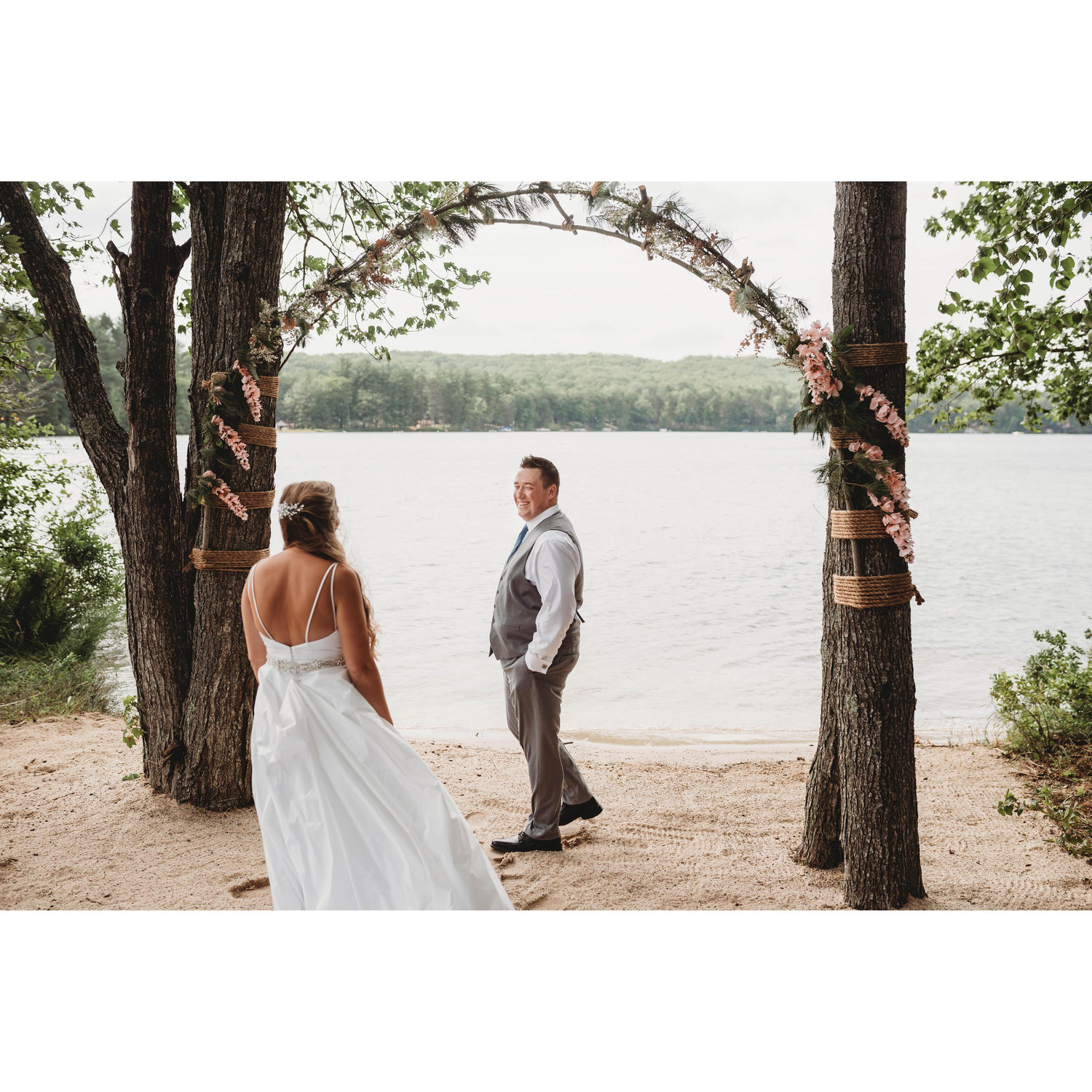 First look at the bride!