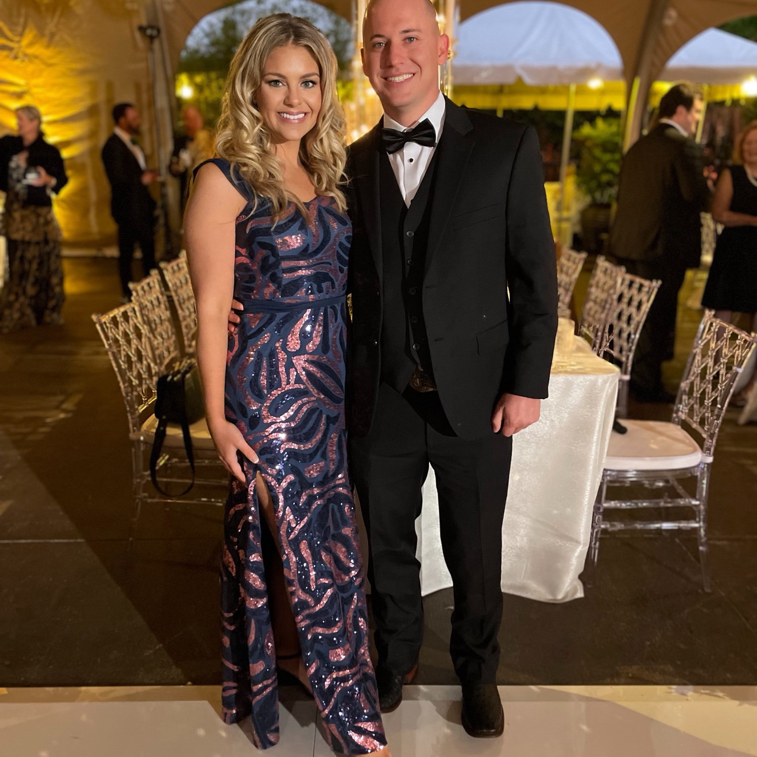 Hudson & Elizabeth’s Wedding at the Fort Wortb Zoo!