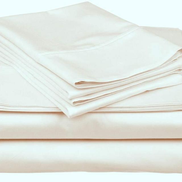 True Luxury 1000-Thread-Count 100% Egyptian Cotton Bed Sheets, 4-Pc Queen Cream Sheet Set, Single Ply Long-Staple Yarns, Sateen Weave, Fits Mattress Upto 18'' Deep Pocket