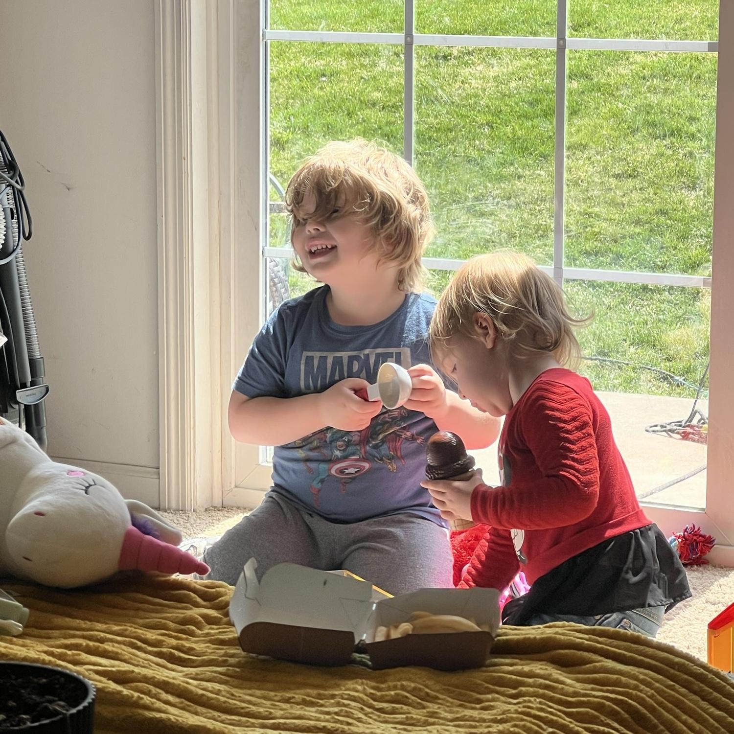 Doob (Drew) and Marlowe hang out and play