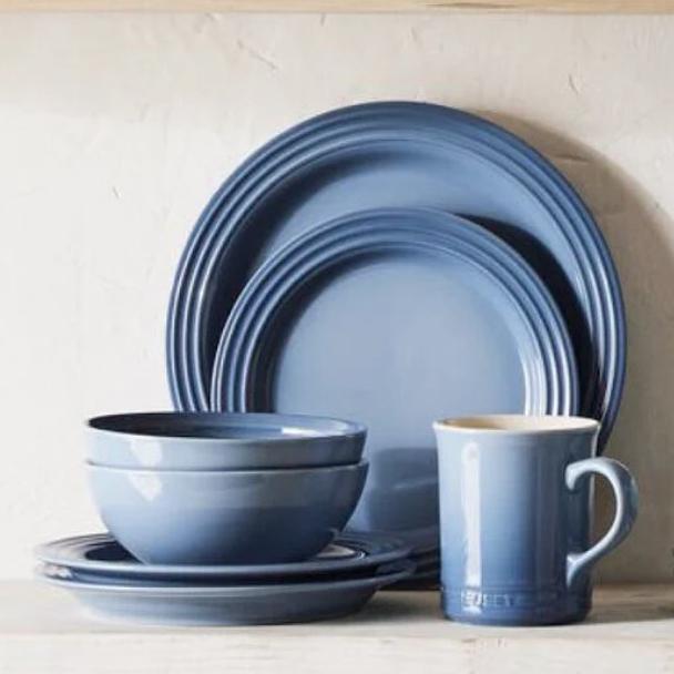 Vancouver 16-Piece Dinnerware Set - Color Chambray