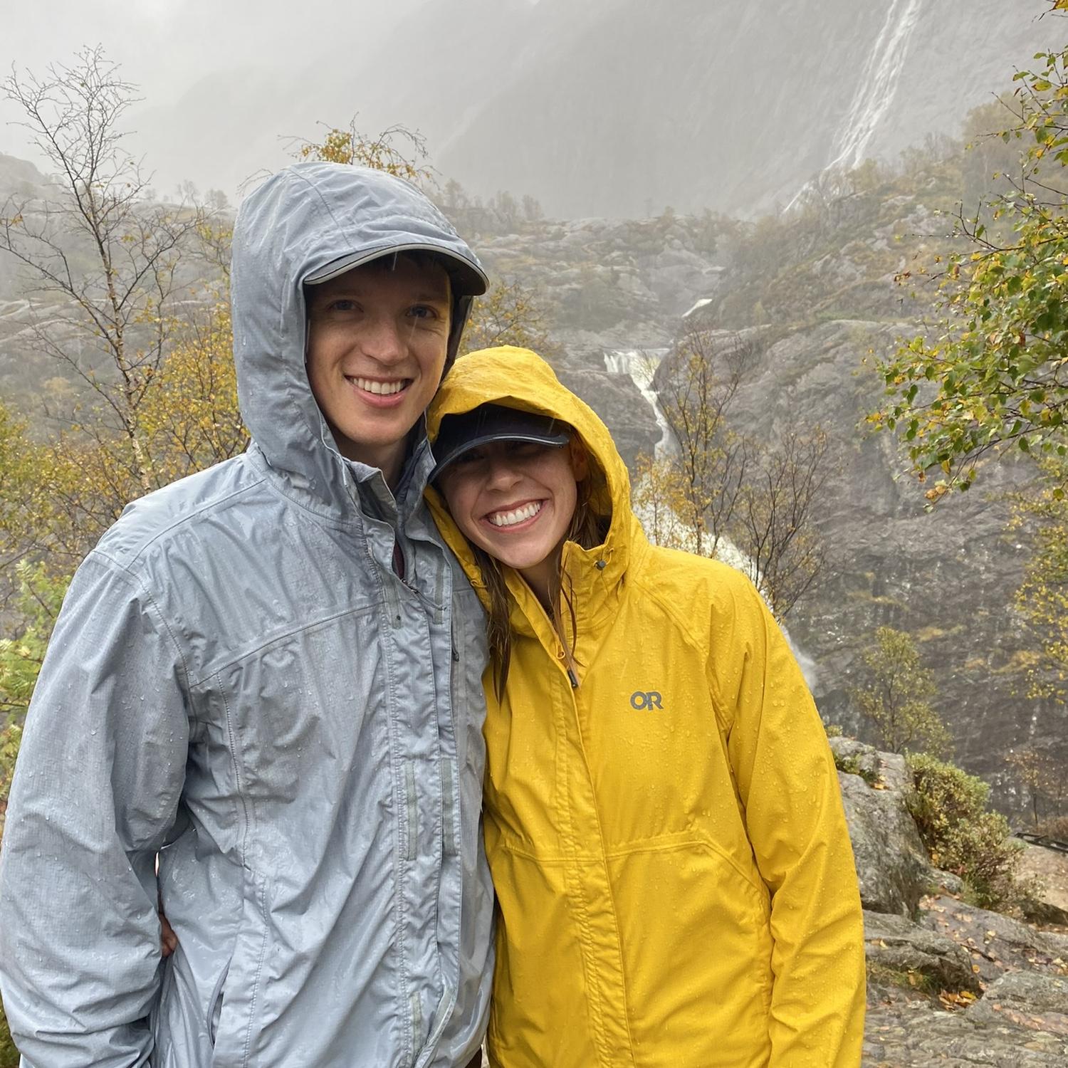 On our first joint trip to Norway, we were able to hike Månafossen with Ellen's uncle Jostein and aunt Jorunn. It was raining during the hike and the crew warmed up with dinner afterwards.