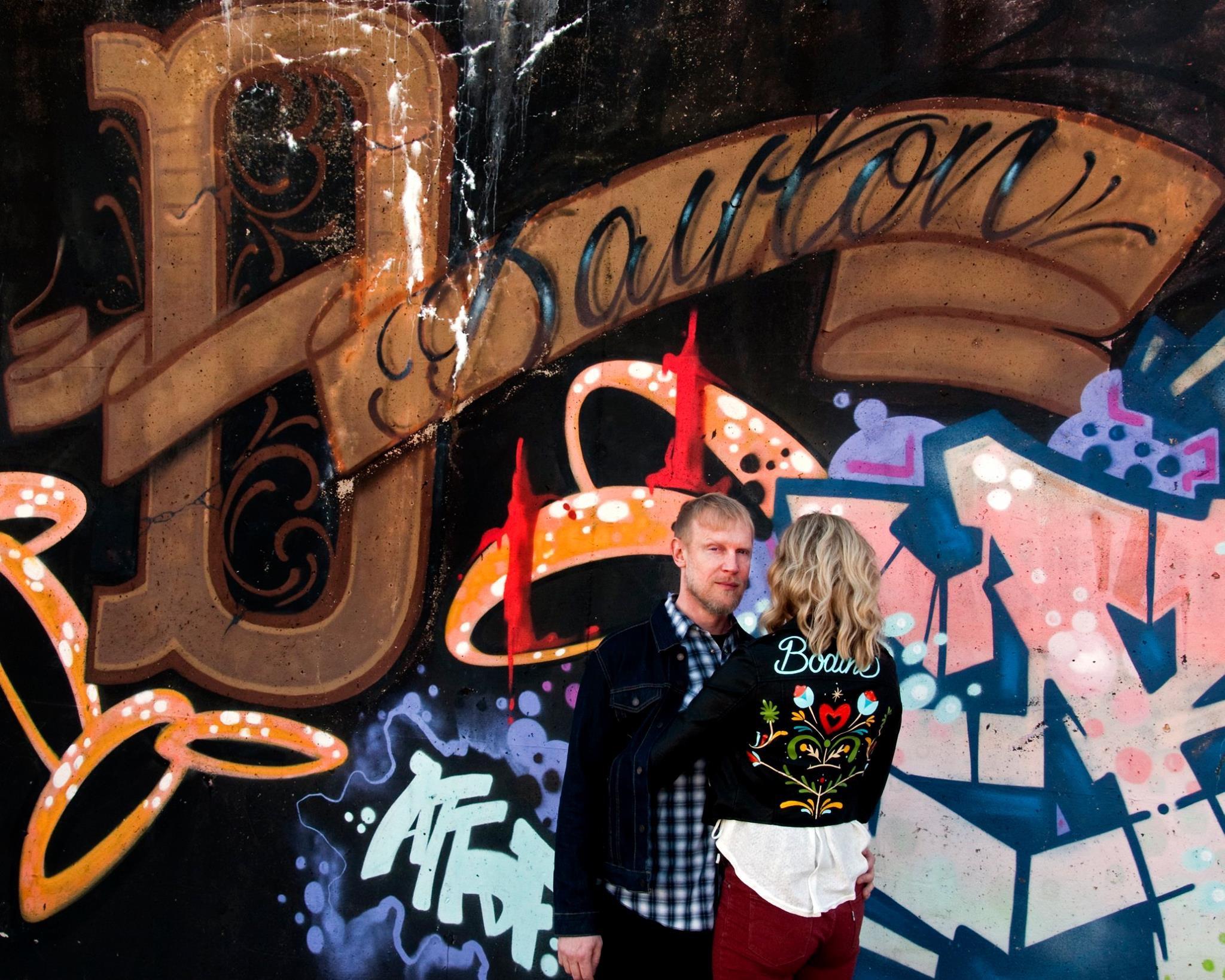 The Wedding Website of Carly Lindstrom and Scott Bodine