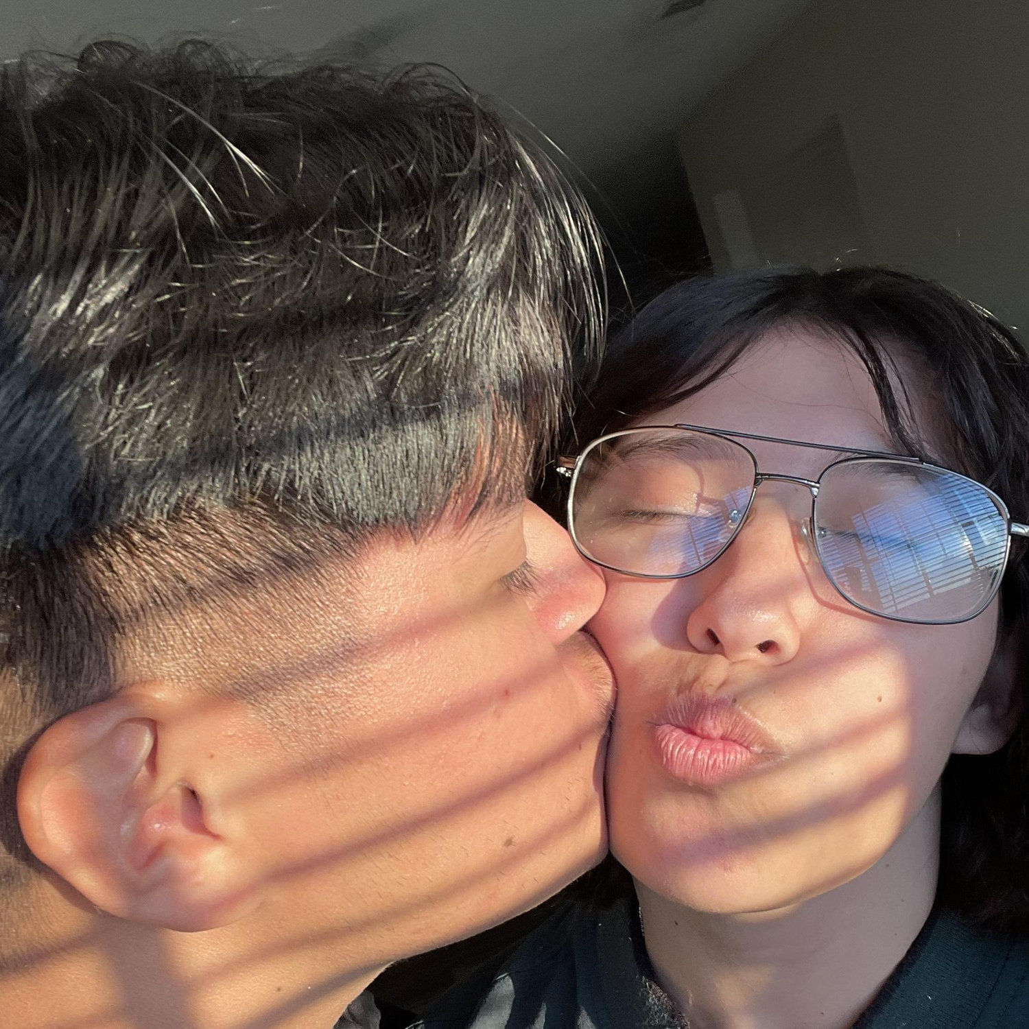 October 7th of 2022.
We were invited to our friends first apartment and it was a happy moment we shared with them. It was easy to imagine that we’d have this moment ourselves one day as well.