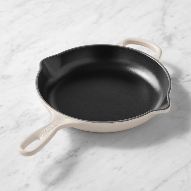Le Creuset Signature Enameled Cast Iron Skillet Fry Pan, 9 1/2", Brioche