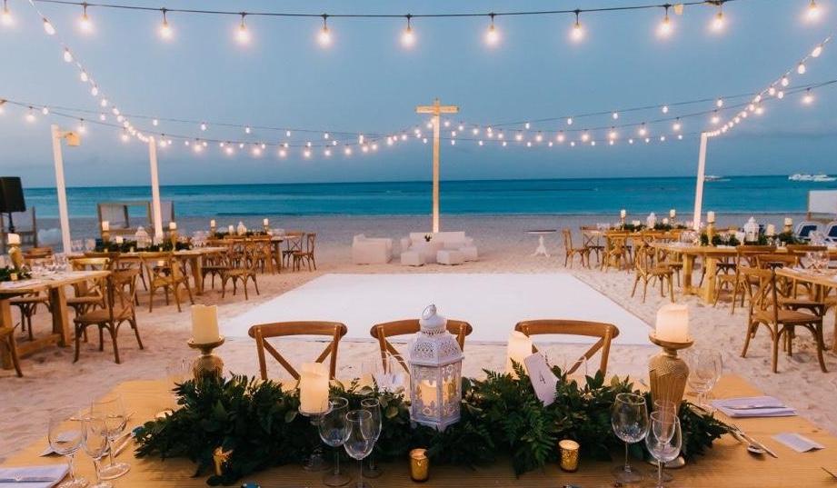 The Wedding Website of Holly Szita and Austin Shank