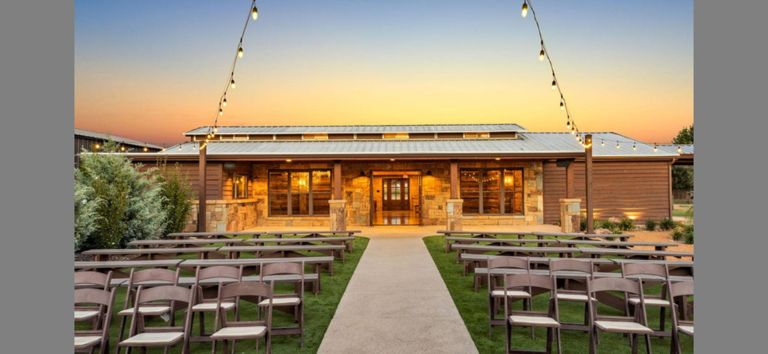 The Wedding Website of Evelyn Arroyo and David Landaverde