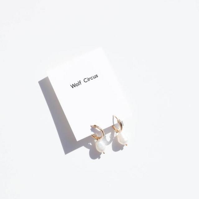 Pearl Hoops Small - Gold
