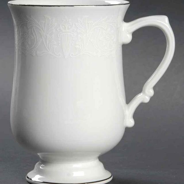 Lovelace Mug by Crown Victoria