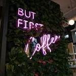 Cafe La Jefa & Shops