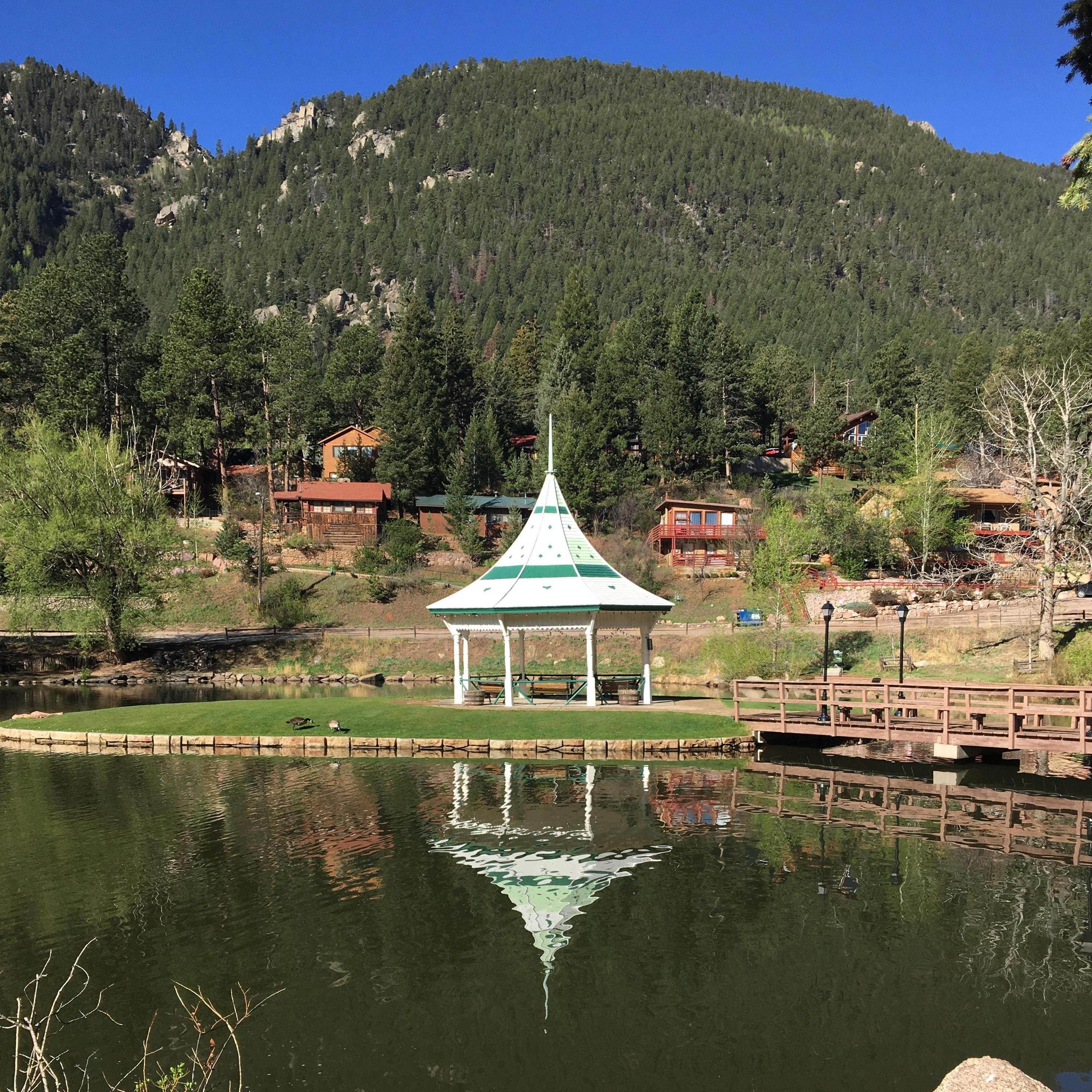 The gazebo and lake in GMF!