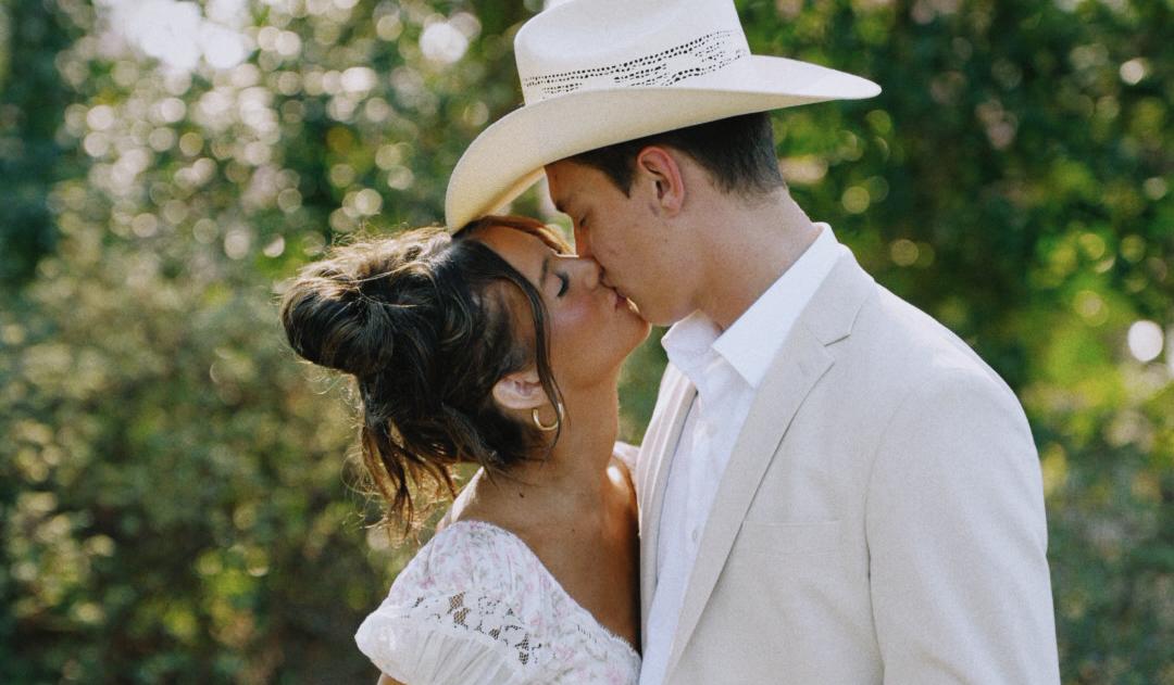 The Wedding Website of Noelle Nelson and Mark Spencer