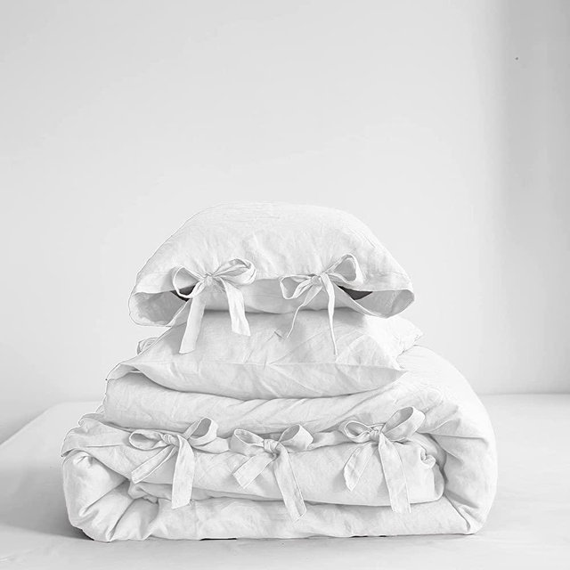 Simple&Opulence 100% Linen Duvet Cover Set, 3 Piece Belgian Flax Breathable Bedding, King Size 104''x92'' (1 Comforter Cover+2 Pillowshams) with Tie Closure Style, White