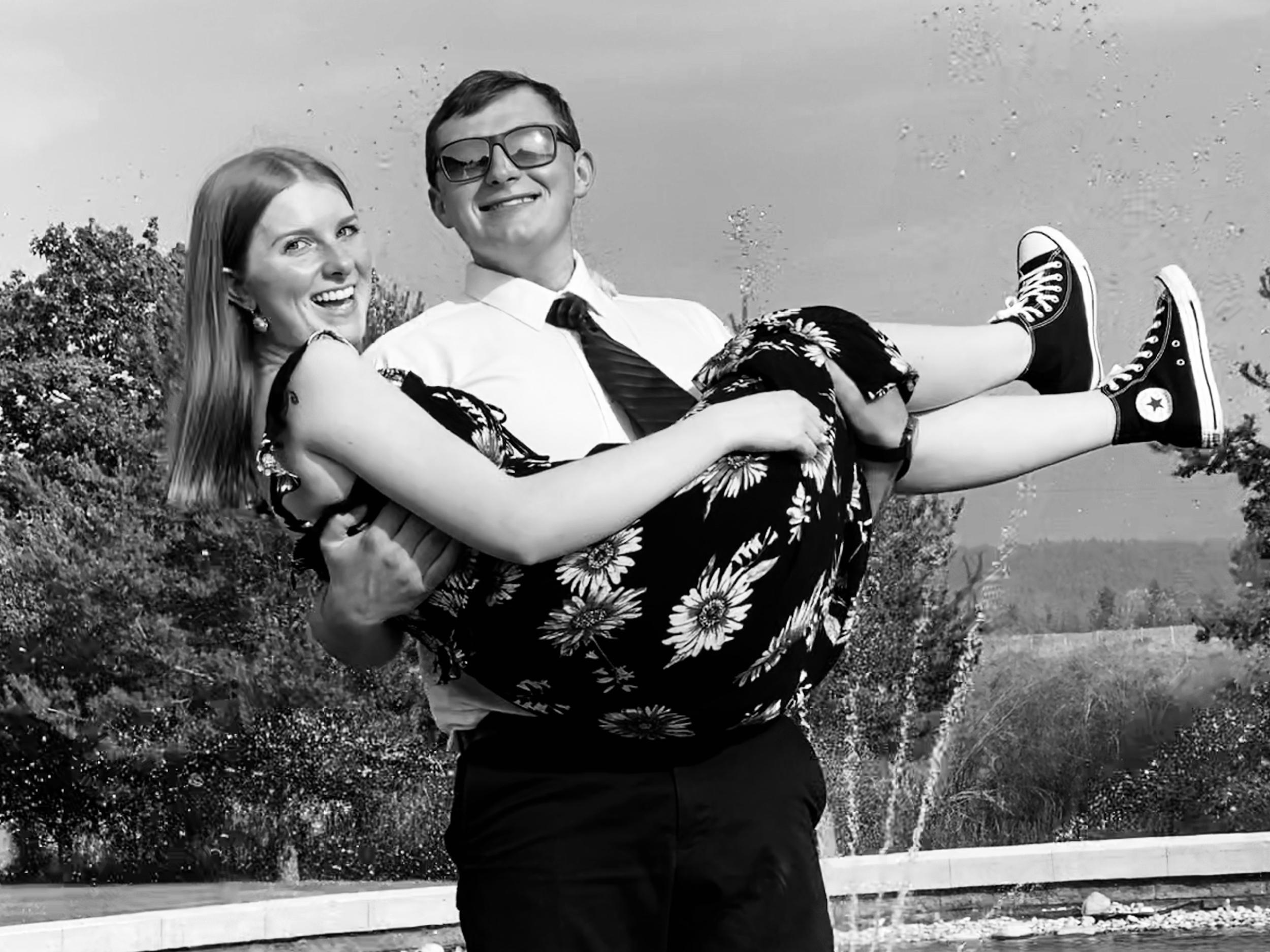 The Wedding Website of Haylee Gibbs and Caleb Phillippi