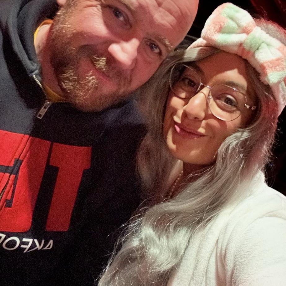These two cuties are getting hitched!