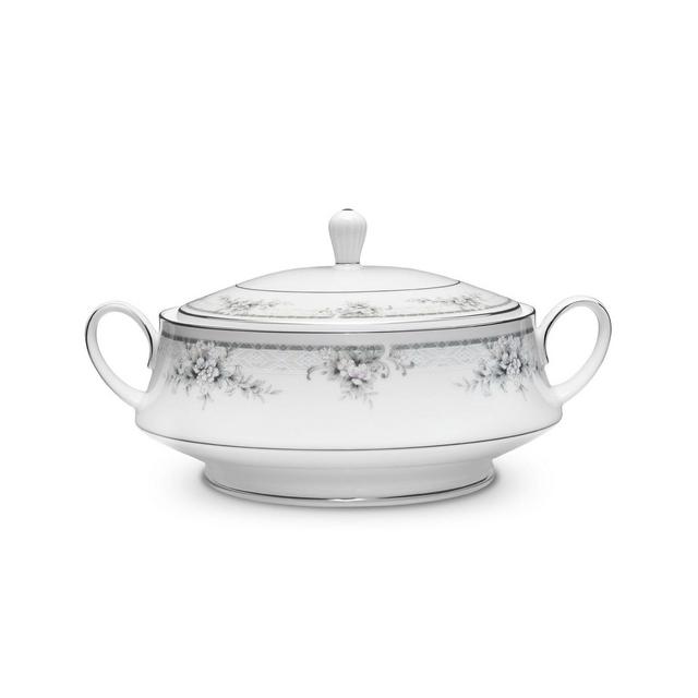Noritake Sweet Leilani Covered Vegetable Bowl 48 Oz.