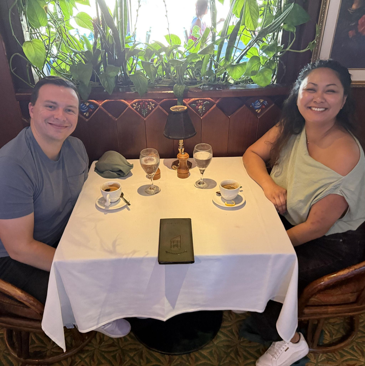 pre-proposal dinner- does he look nervous yet ?!