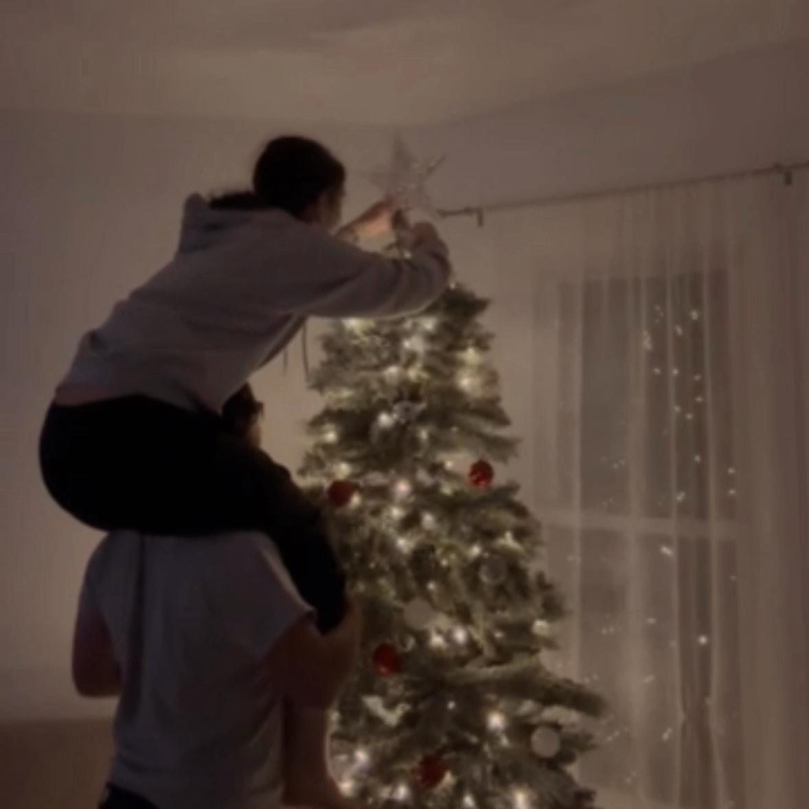 This was our first Christmas after getting our apartment together. Putting the topper on our tree made it feel so special our first holiday in our own home. 🎄✨