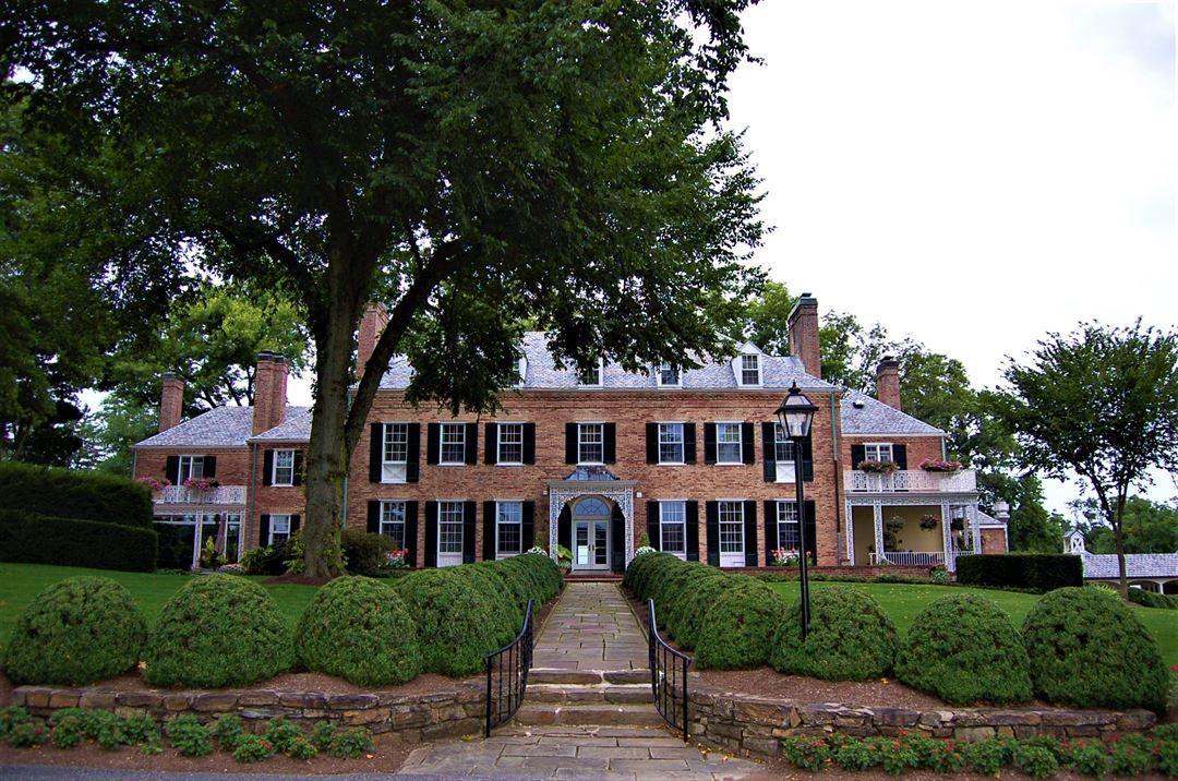 The Wedding Website of Taylor Zerphey and Cayden Godsey