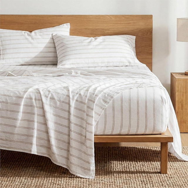 Bedsure Striped Sheets Queen Size-Fits Mattresses Up to 16" Deep-4 Piece Breathable Bed Sheets, Imitation Cotton Textured Jacquard Dobby Stripe Bedsheet & Pillowcases for Kids,Women,Men,White