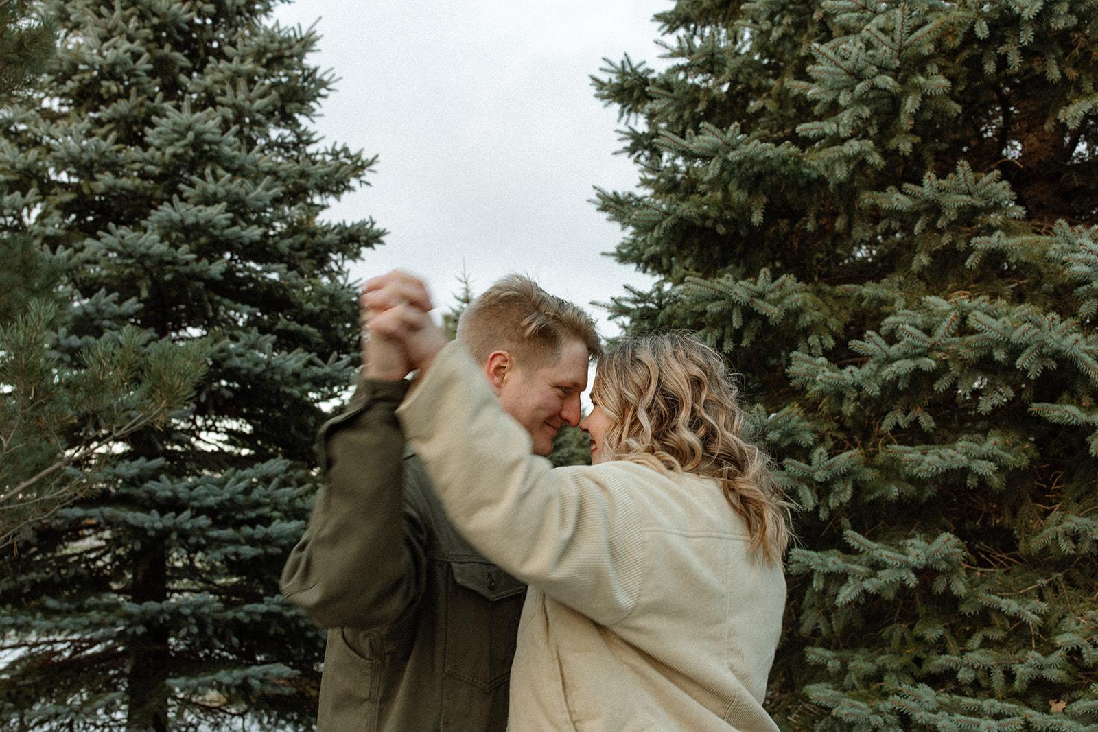 The Wedding Website of Lauren Arnold and Mark Aakre